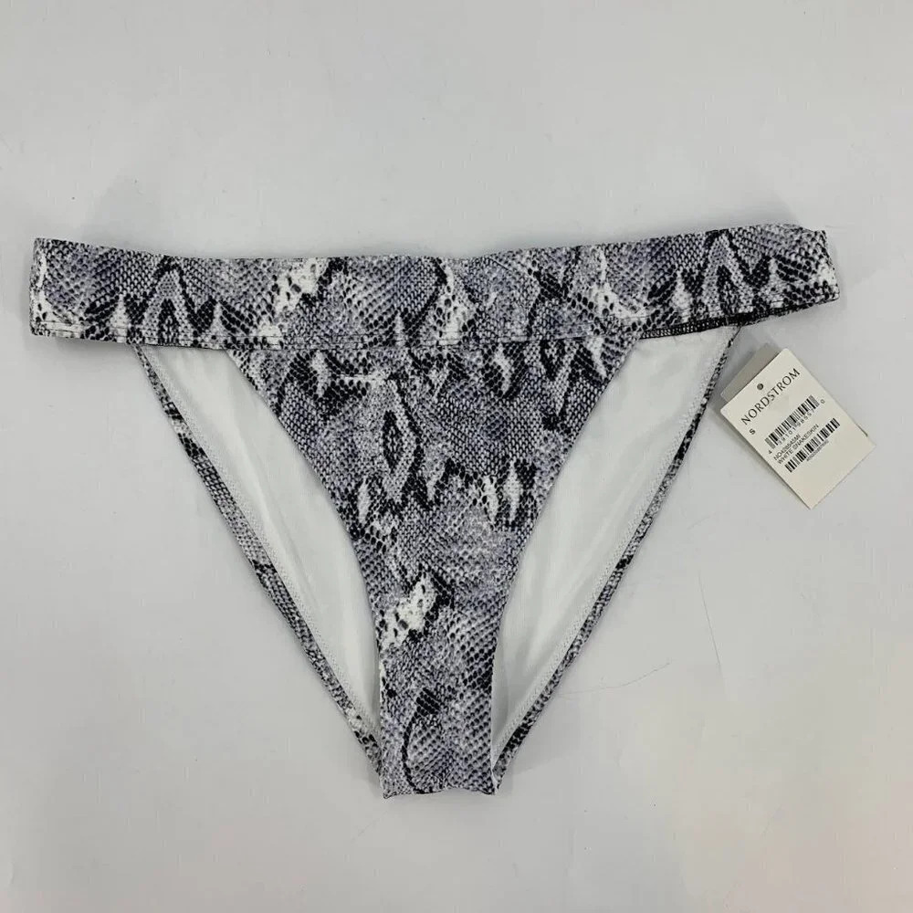 Chelsea 28‎ Women's Cheeky Mid Rise Bikini Bottom in White Snakeskin Size S NWT